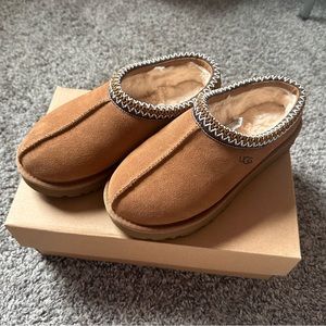 Ugg tasman slippers size 7